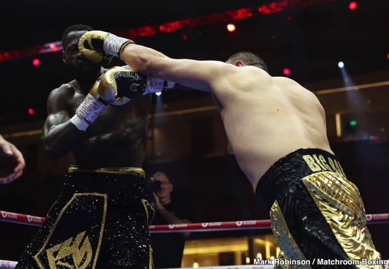 Image: Wilder's Technique Betrays Him in Knockout Loss to Zhang