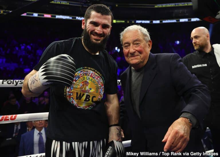 Image: Artur Beterbiev "Getting Younger, He's Peter Pan" - Tony Bellew