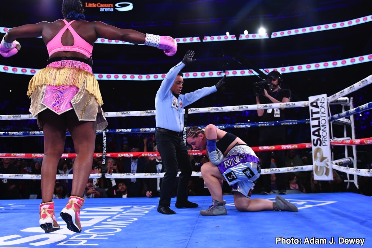 Image: Claressa Shields KOs LePage-Joanisse And Wins Heavyweight Title